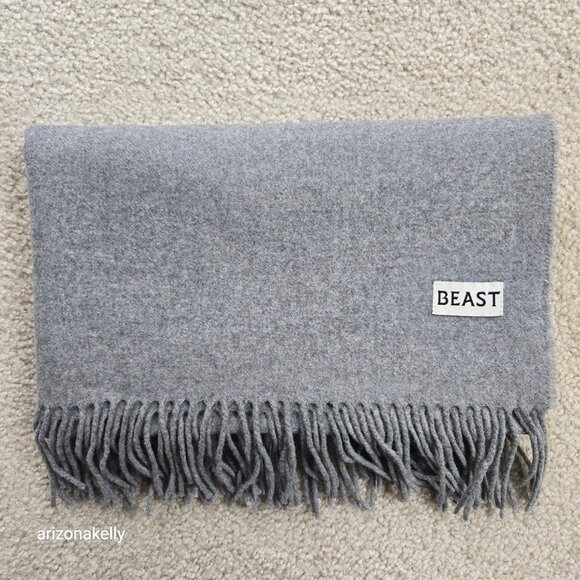 NWOT Beast Wool Scarf Grey Fringed Thick Oversized - Picture 1 of 10